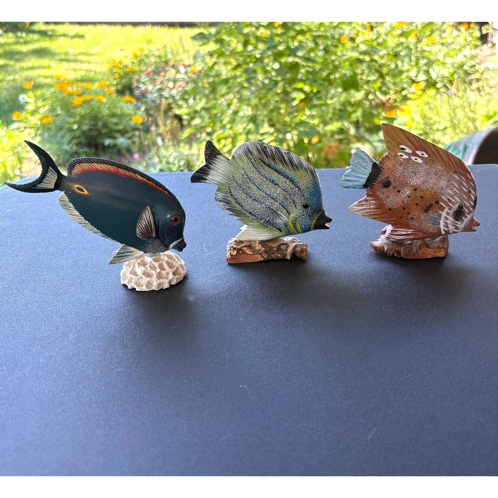 Hand Painted Tropical Fish Figurine Set 3 Piece Coastal Sea Life Decor Multicolo